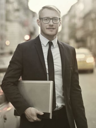 cmo-vp-marketing-director-of-marketing-team-lead-for-hubspot-marketing